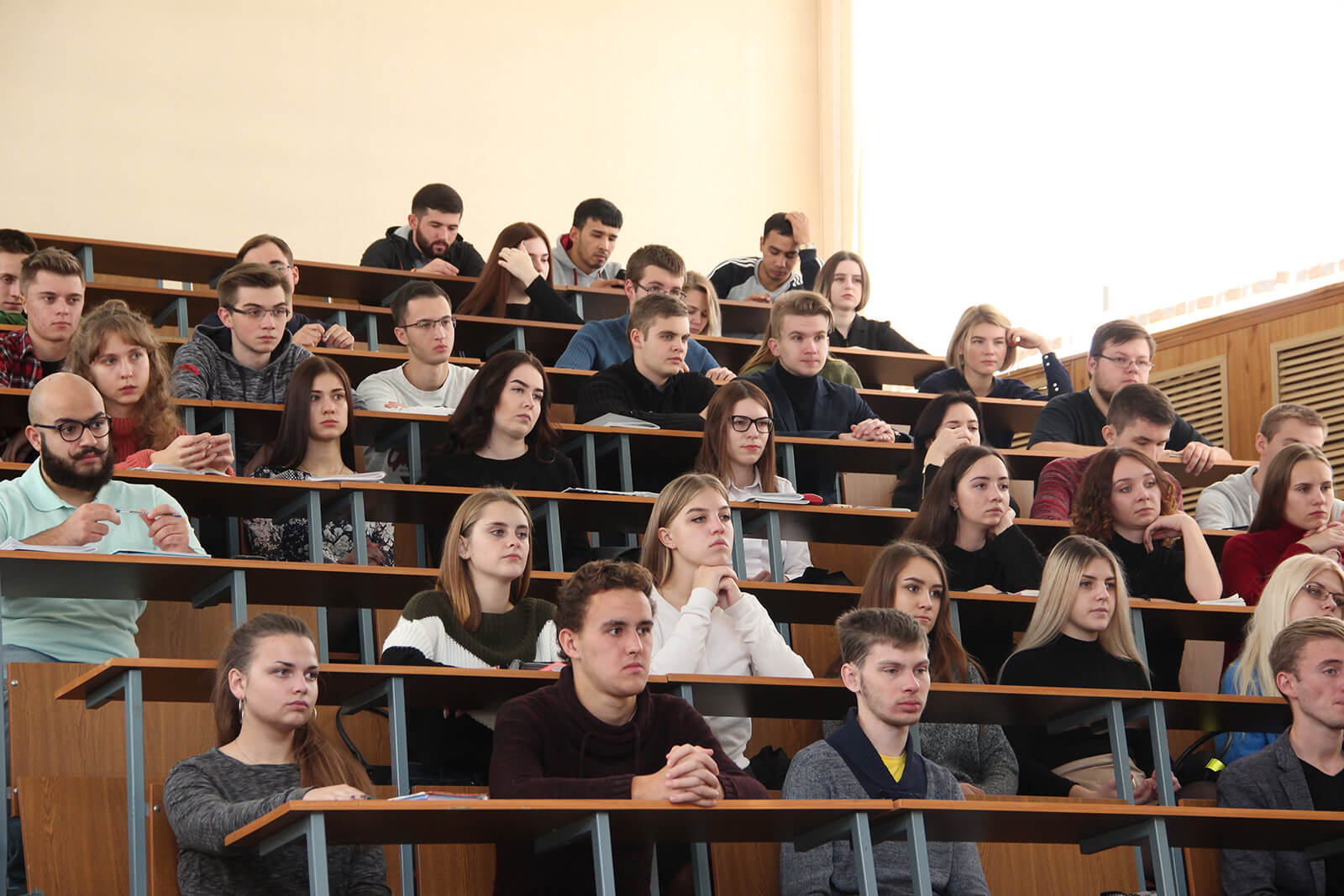 Витебский университет имени п м машерова. Юридический Факультет ВГУ имени п. м. Машерова. ВГУ Машерова мужской хор. Витебский университет Машерова фото. Фото третейский суд ВГУ им. п.м. Машерова.